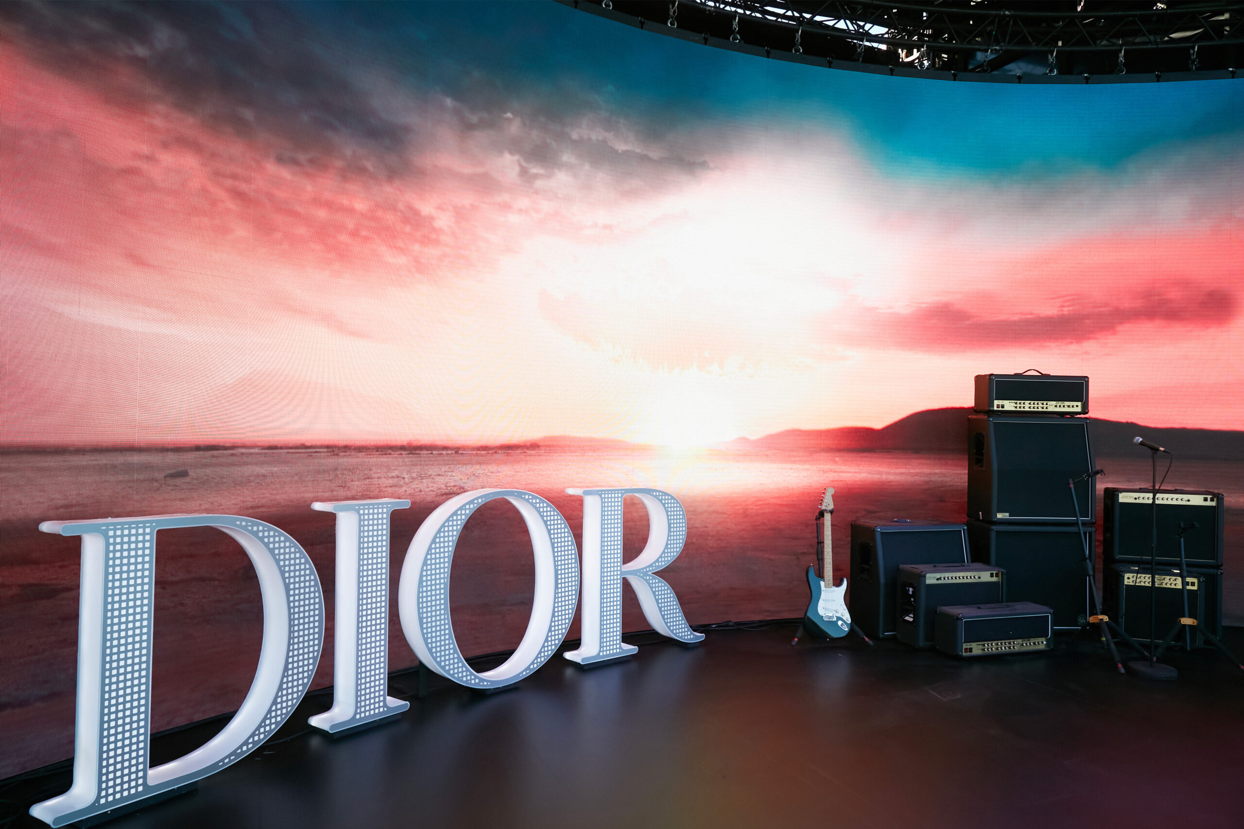 Golden Mama created the set design for the Dior Sauvage stage at Rock en Seine 2022